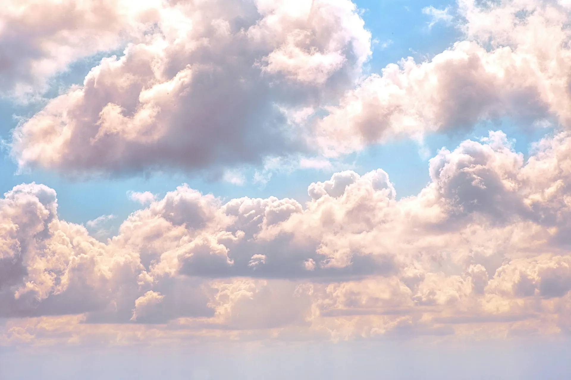 Clouds on a lovely blue sky